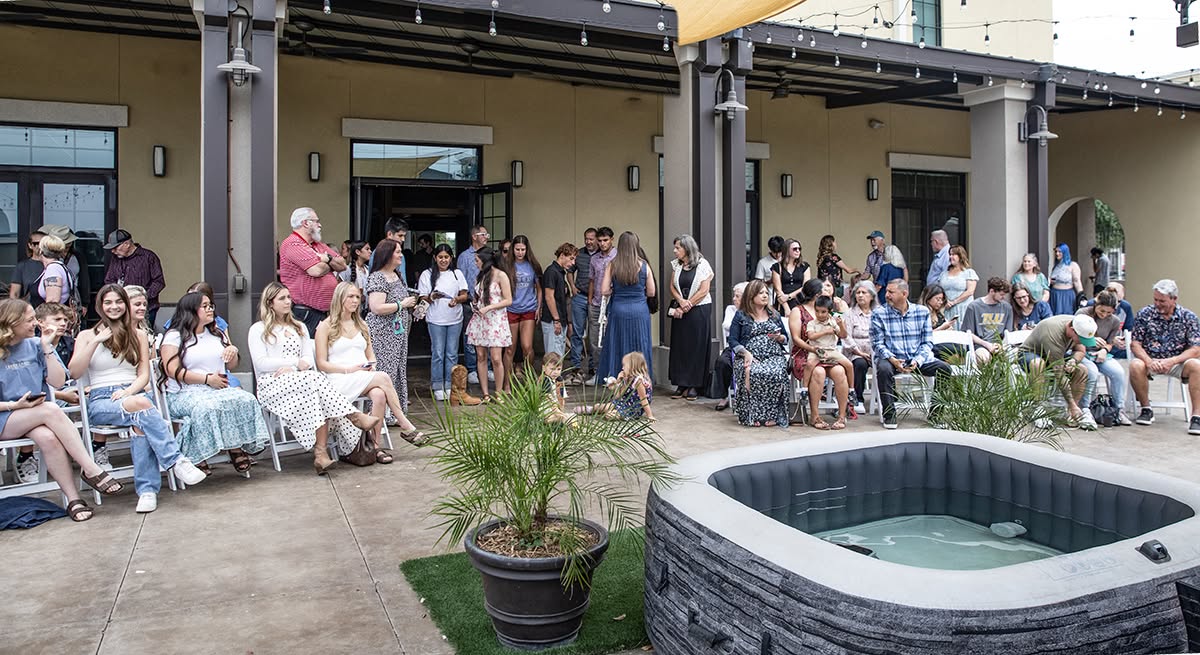 682775486_1388502826639292_3456436031810113053_n The Baptism Team preparing on the back patio
